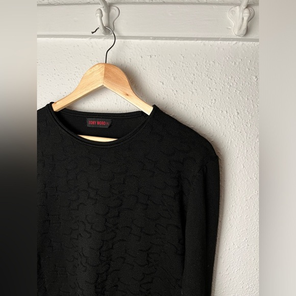 Black mens textured sweater - Picture 2 of 4